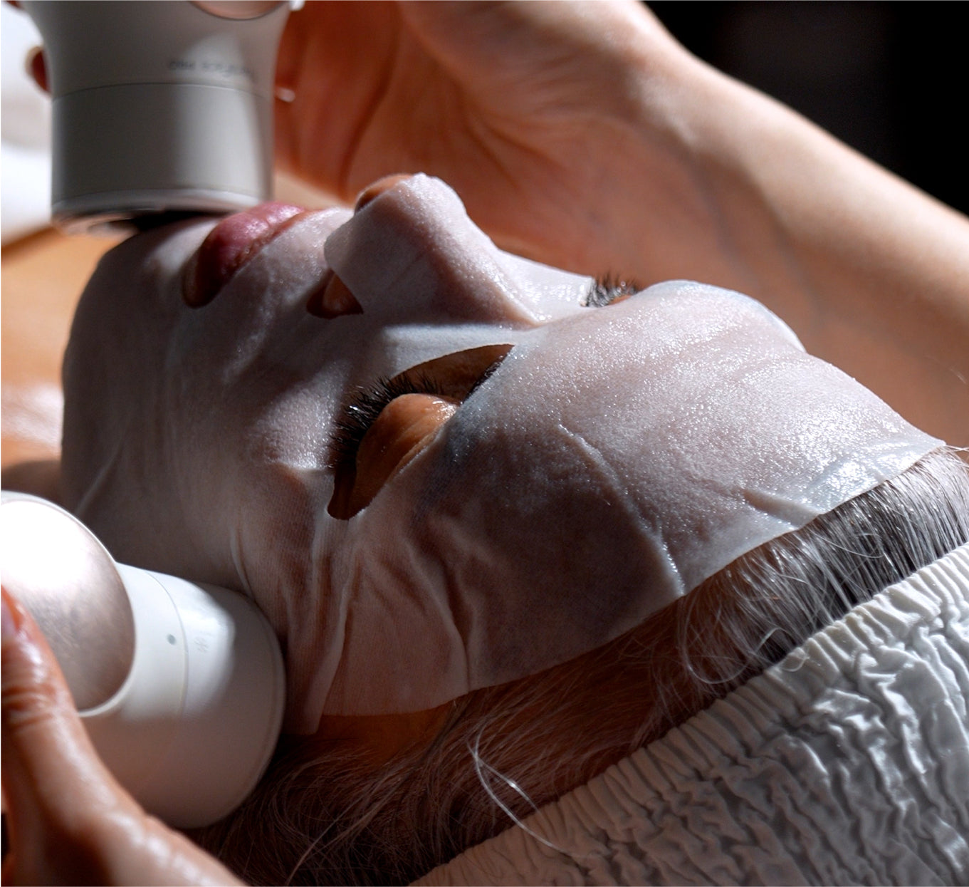Repairing and moisturizing treatment